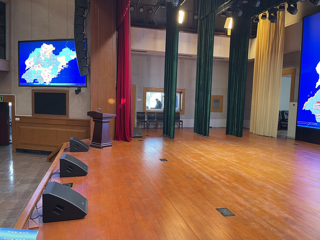 山東省交通運(yùn)輸廳禮堂插圖2