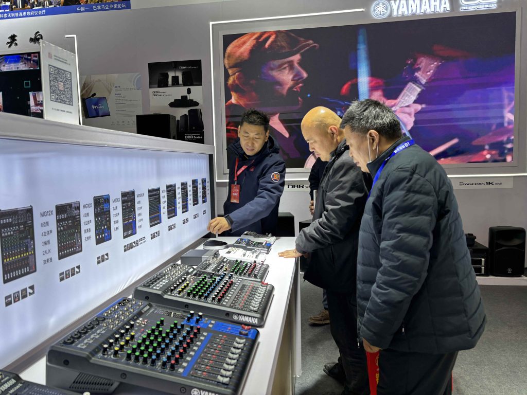 山東酷影參加 2024 第23屆中國(濟(jì)南)數(shù)字安防產(chǎn)業(yè)博覽會(huì)插圖8