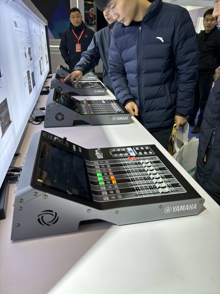 山東酷影參加 2024 第23屆中國(濟(jì)南)數(shù)字安防產(chǎn)業(yè)博覽會(huì)插圖14