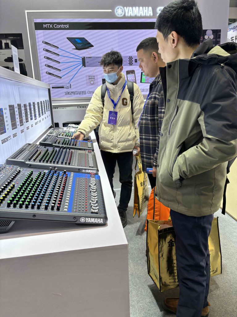 山東酷影參加 2024 第23屆中國(濟(jì)南)數(shù)字安防產(chǎn)業(yè)博覽會(huì)插圖5